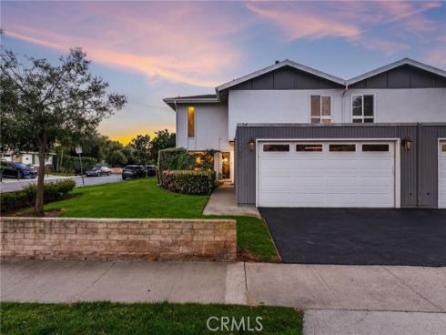 365  Monte Vista   Avenue, Costa Mesa, CA
