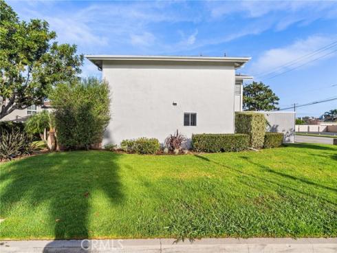 365  Monte Vista   Avenue, Costa Mesa, CA