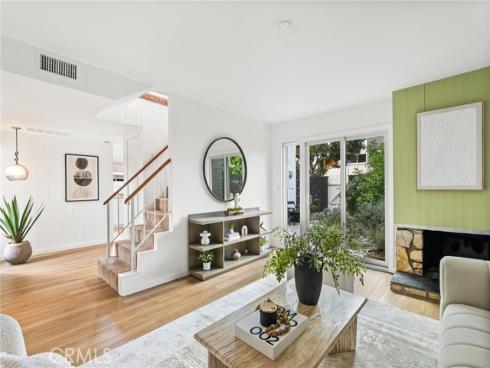 365  Monte Vista   Avenue, Costa Mesa, CA