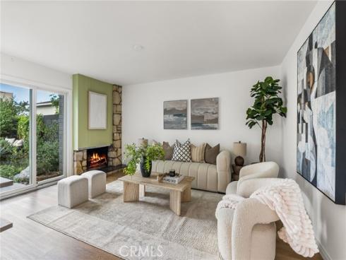 365  Monte Vista   Avenue, Costa Mesa, CA