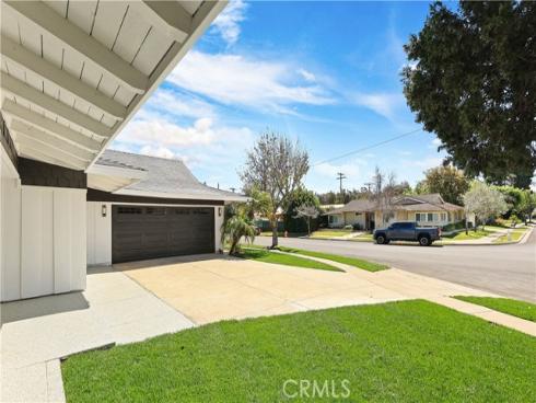 2861 Serang Place, Costa Mesa, CA