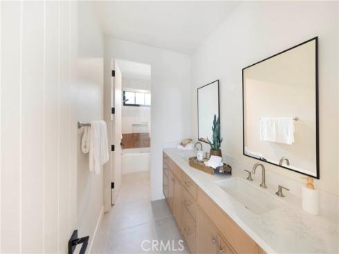 1594  Redlands   Place, Costa Mesa, CA