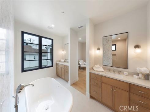 1594  Redlands   Place, Costa Mesa, CA