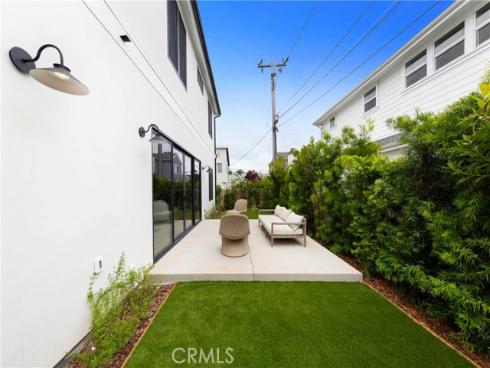 1594  Redlands   Place, Costa Mesa, CA