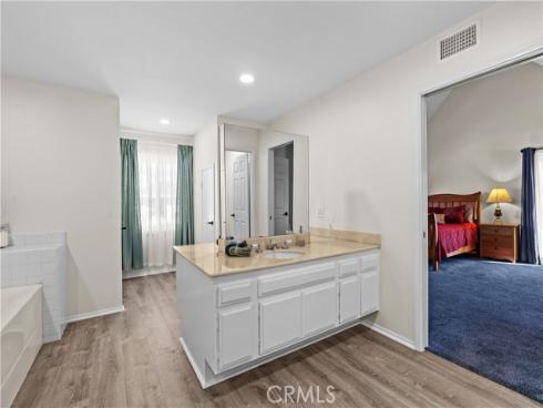 3487  Queens   Court, Costa Mesa, CA