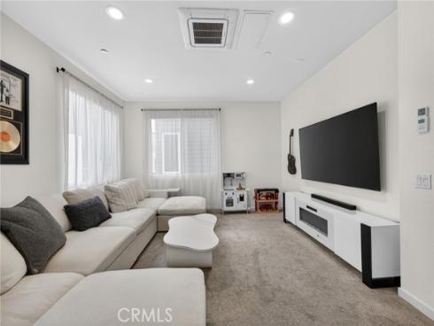 821  Brickyard  , Costa Mesa, CA