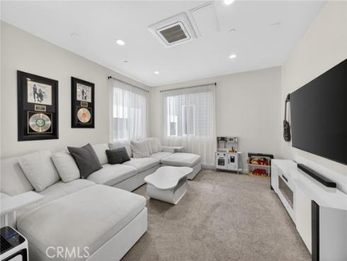 821  Brickyard  , Costa Mesa, CA