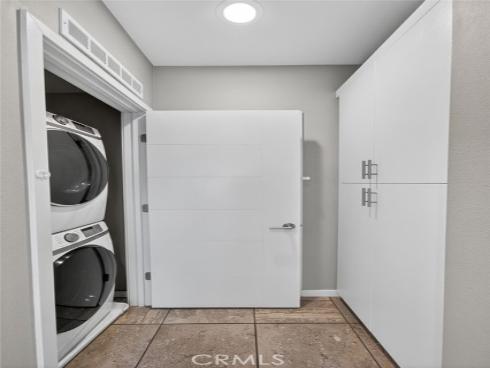 821  Brickyard  , Costa Mesa, CA