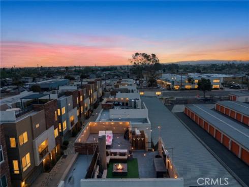 821  Brickyard  , Costa Mesa, CA