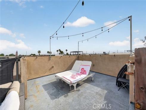 821  Brickyard  , Costa Mesa, CA