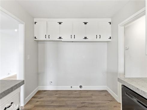 186  Buoy  , Costa Mesa, CA