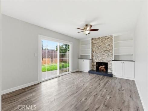 186  Buoy  , Costa Mesa, CA