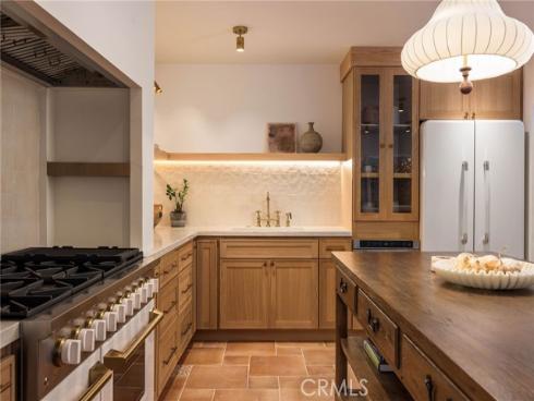 1096  Tulare  , Costa Mesa, CA