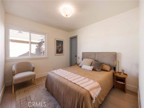 1096  Tulare  , Costa Mesa, CA