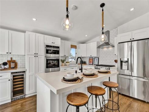 3076  Samoa   Place, Costa Mesa, CA