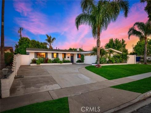 3076  Samoa   Place, Costa Mesa, CA