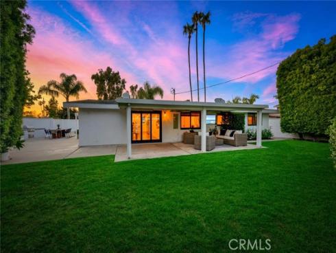 3076  Samoa   Place, Costa Mesa, CA