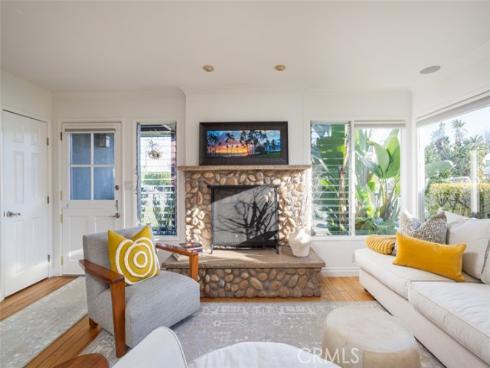 2011  Tustin   Avenue, Costa Mesa, CA