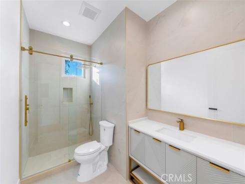 853  Oak  , Costa Mesa, CA