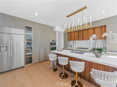 853  Oak  , Costa Mesa, CA