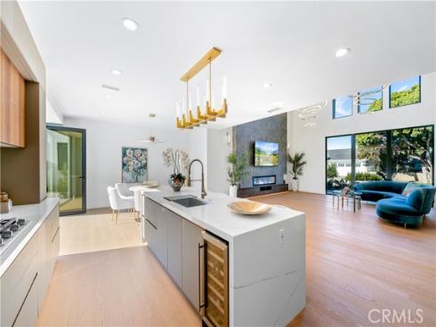 853  Oak  , Costa Mesa, CA