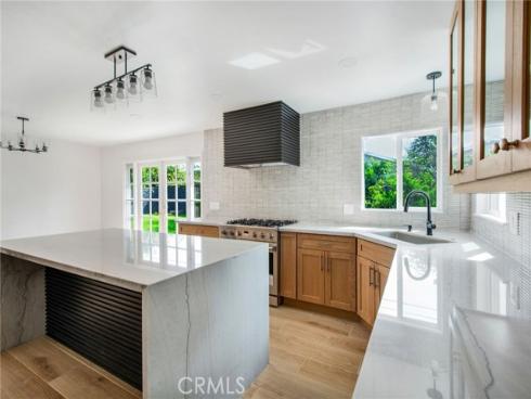 3230  Oregon  , Costa Mesa, CA