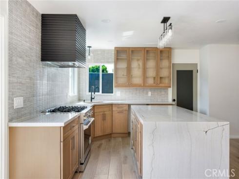 3230  Oregon  , Costa Mesa, CA