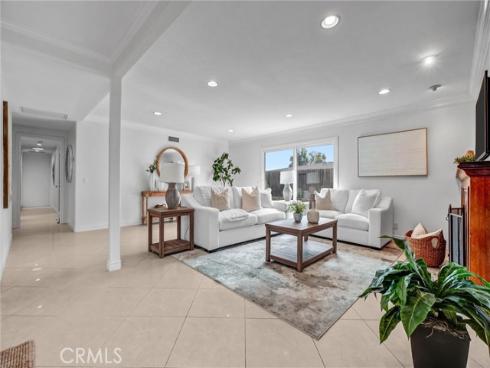 2842  Velasco  , Costa Mesa, CA