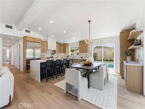 1713 Oahu Place, Costa Mesa, CA