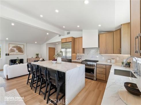 1713 Oahu Place, Costa Mesa, CA