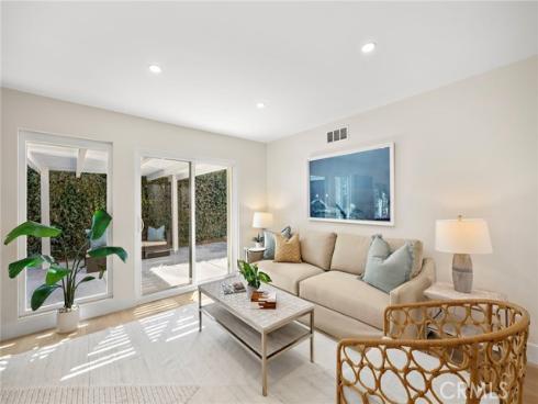 359  Ravello   Lane, Costa Mesa, CA