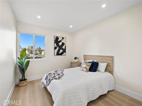 359  Ravello   Lane, Costa Mesa, CA