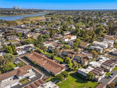 359  Ravello   Lane, Costa Mesa, CA