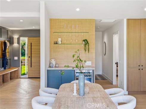 2952  Java   Road, Costa Mesa, CA