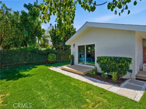 2952  Java   Road, Costa Mesa, CA