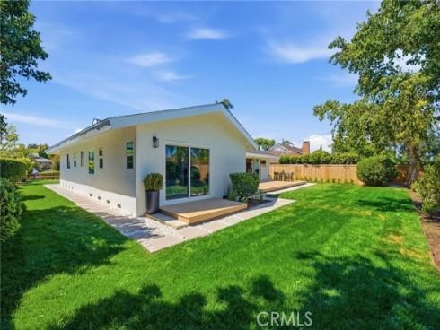 2952  Java   Road, Costa Mesa, CA