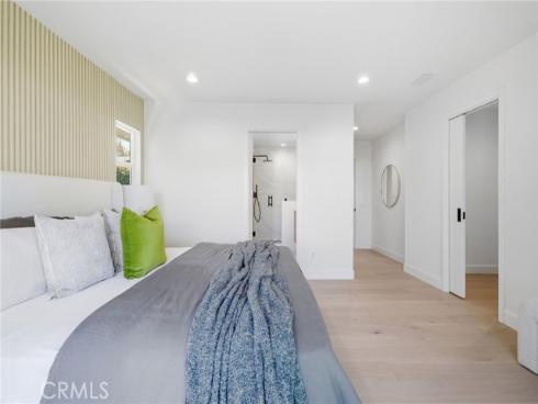 2952  Java   Road, Costa Mesa, CA