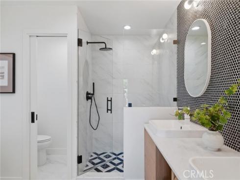 2952  Java   Road, Costa Mesa, CA