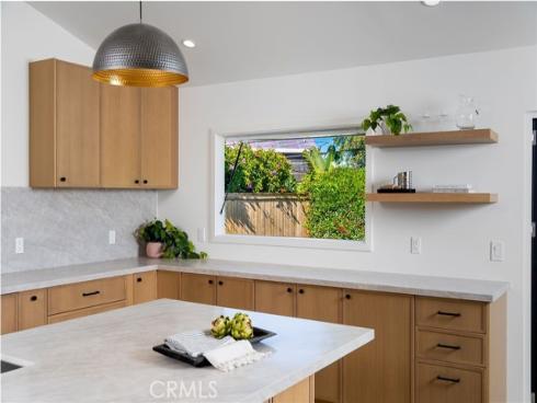 2952  Java   Road, Costa Mesa, CA