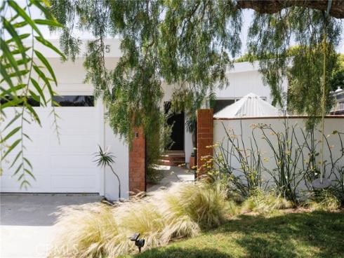 275  Cecil   Place, Costa Mesa, CA