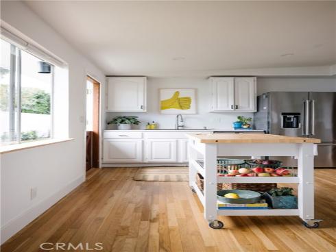 275  Cecil   Place, Costa Mesa, CA