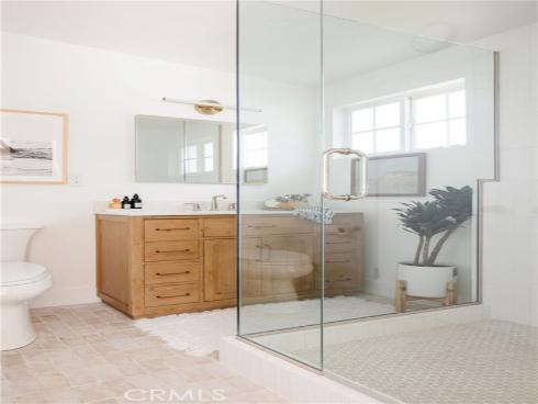 275  Cecil   Place, Costa Mesa, CA