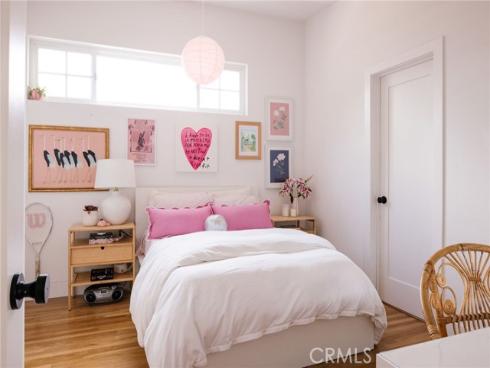 275  Cecil   Place, Costa Mesa, CA