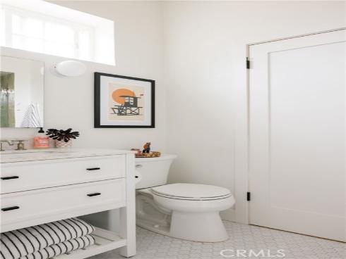 275  Cecil   Place, Costa Mesa, CA