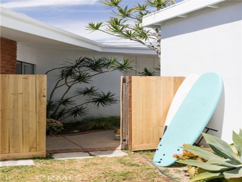 275  Cecil   Place, Costa Mesa, CA