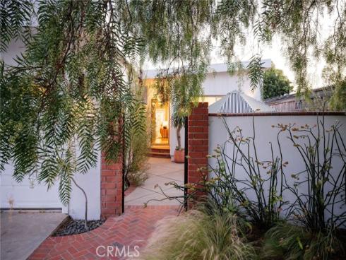 275  Cecil   Place, Costa Mesa, CA