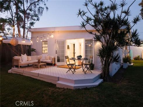 275  Cecil   Place, Costa Mesa, CA