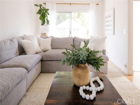 275  Cecil   Place, Costa Mesa, CA