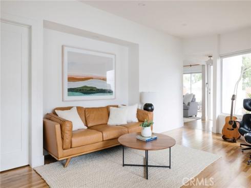 275  Cecil   Place, Costa Mesa, CA