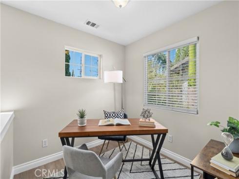 695  Center  B  Street, Costa Mesa, CA